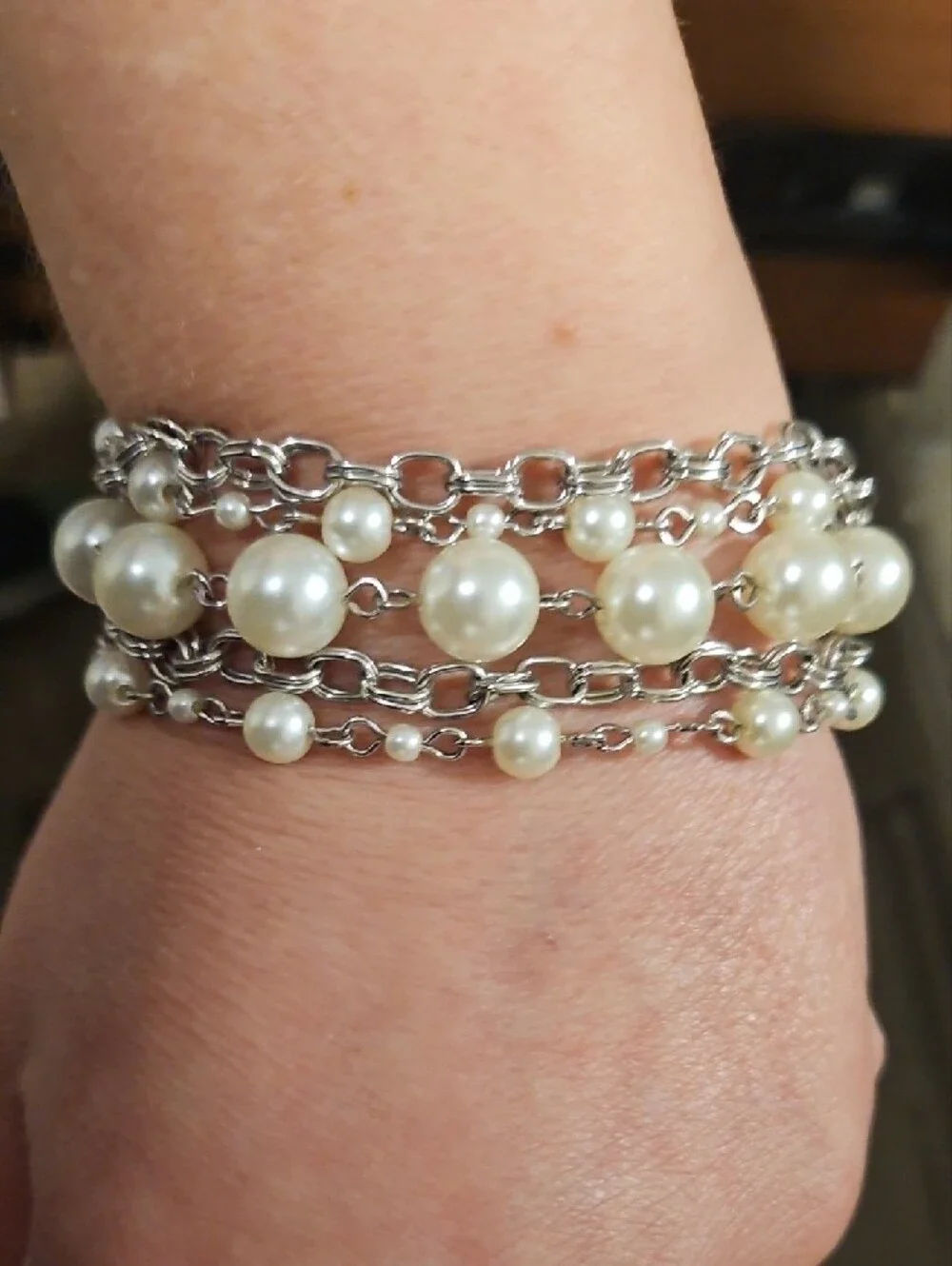 CHICO'S-1946 Silver & Pearl Multi-Strand Bracelet